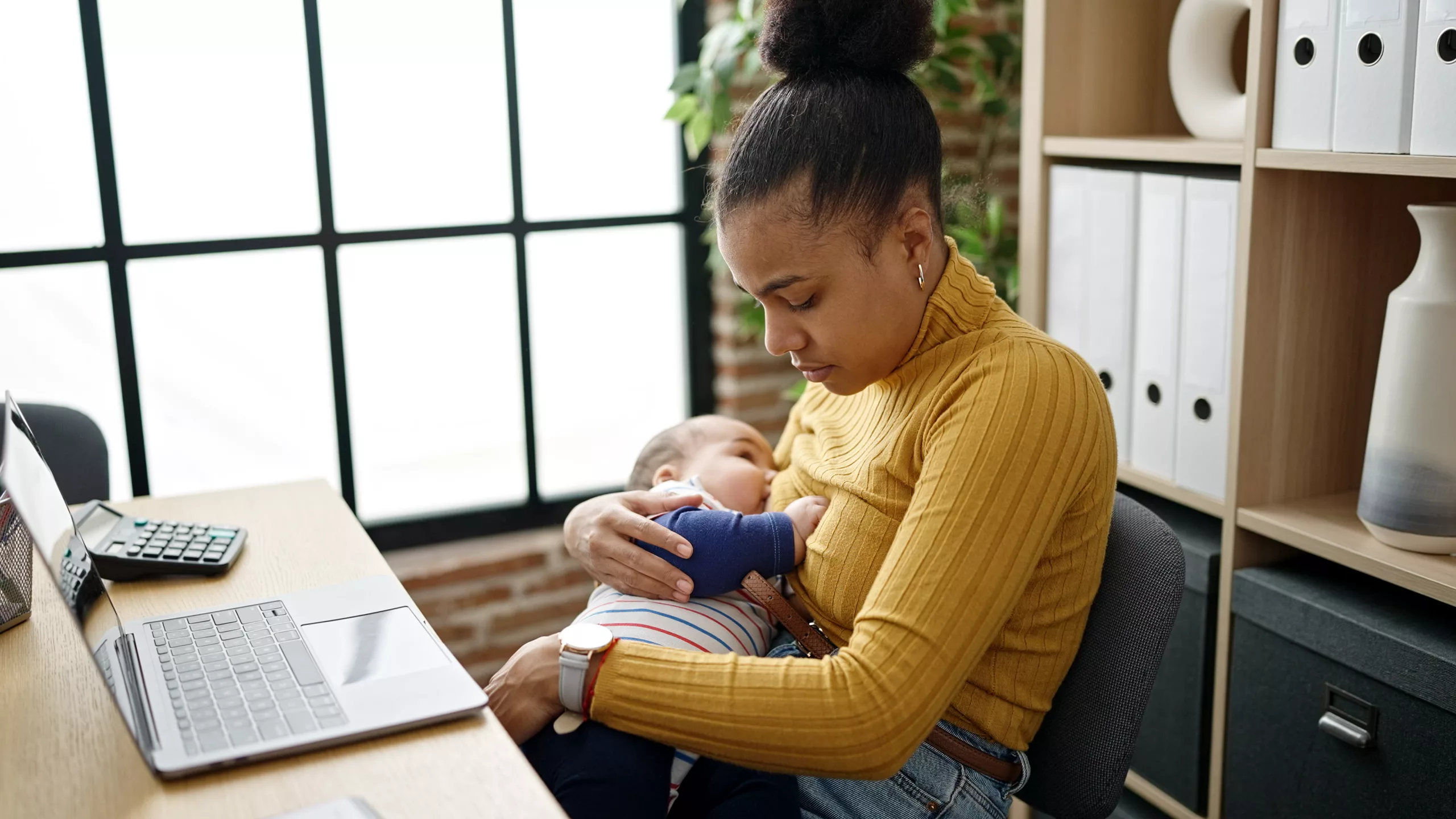 Understanding and Navigating Breastfeeding Rights for Employees in